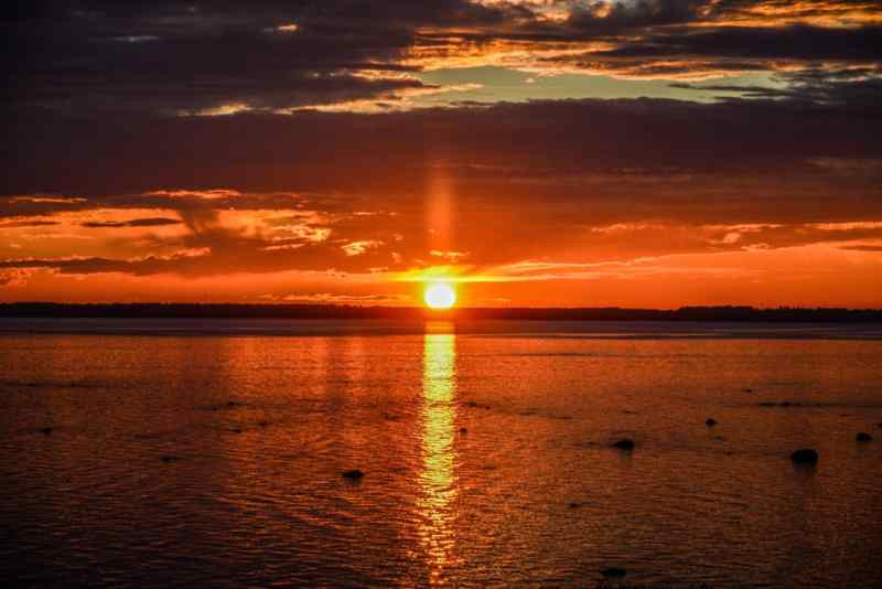 Sol de medianoche en Islandia