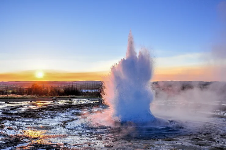 What are the benefits of camping in Iceland?