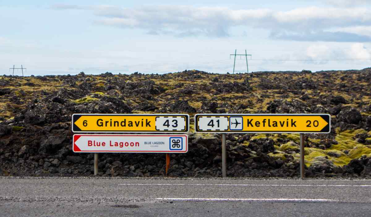 When the Reykjavik City Card is not worth it Road signs to Grindavík, Keflavík, and the Blue Lagoon.