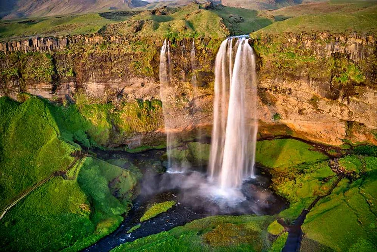 Seljalandsfoss Waterfall